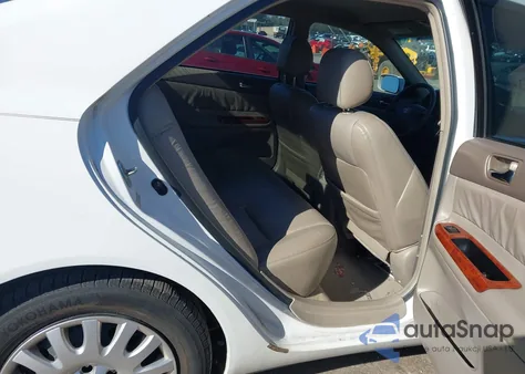 2003 Toyota Camry Xle z USA, uszkodzony, nr VIN 4T1BE32K63U176957